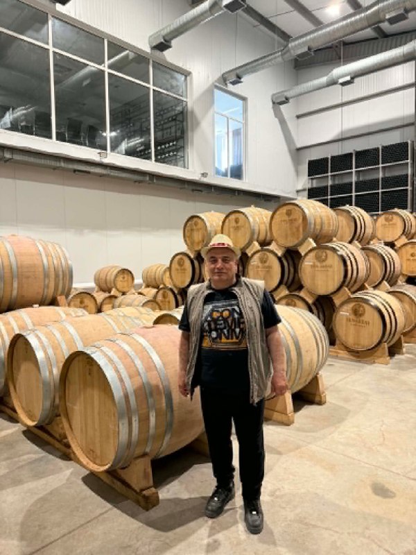 Дегустация армянского вина в Арени с участием представителей Ludas BV и Hin Areni Wine