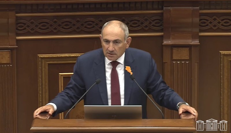 Пашинян заявил об окончании конфликта с Азербайджаном в парламенте Армении