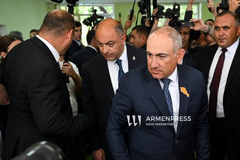 Премьер-министр Никол Пашинян после голосования на выборах в НС РА 7 июня