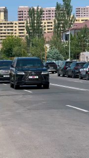 В Ботаническом саду Абовяна продолжается создание «Парка жизни» при участии премьер-министра РА