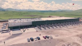 Репортаж программы «Лурер» о дата-центре «Firebird» в Раздане, Котайкская область, Армения
