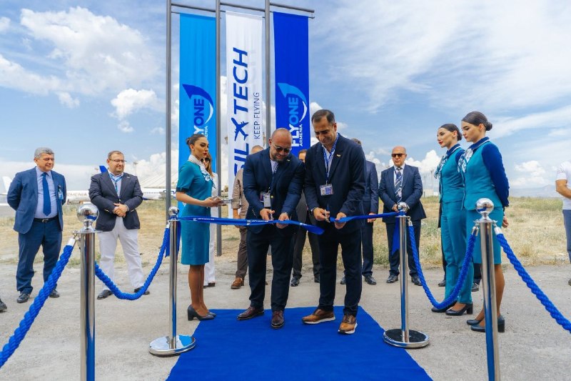 FLYONE ARMENIA представила новые Airbus A320 и A321 и центр техобслуживания «Сил Техникс» в аэропорту Звартноц