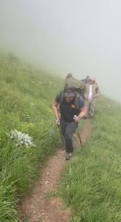 Никол Пашинян на восхождении в горах Котайка
