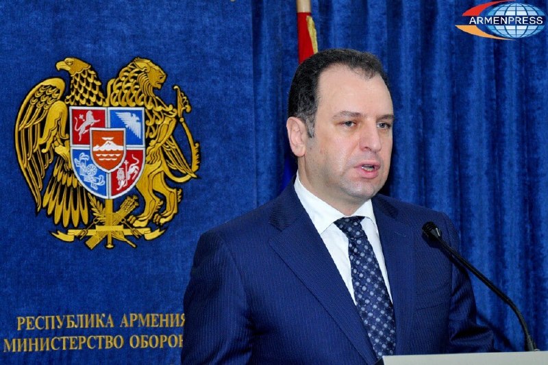 Бывший министр обороны Армении Виген Саргсян объявлен в розыск в Абовяне